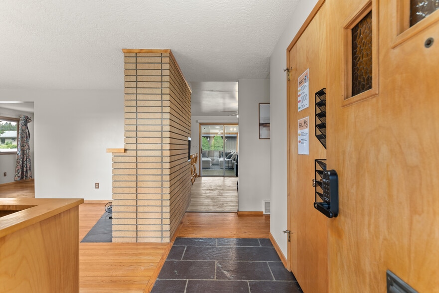 Building Photo - 6532 N Drumheller St