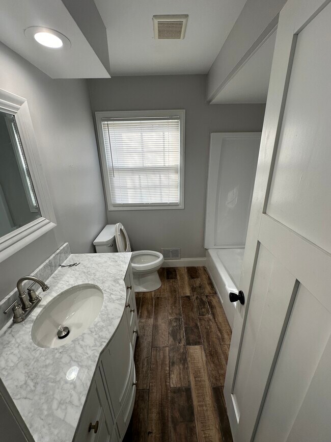 Bathroom 1 - 2296 Fenton St