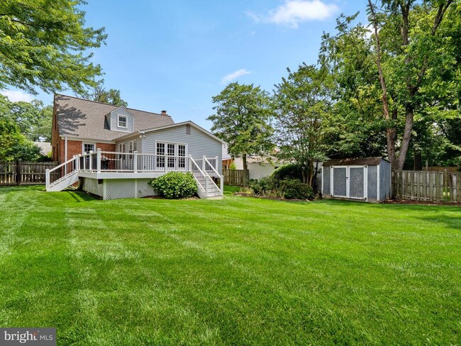 Building Photo - 404 S George Mason Dr