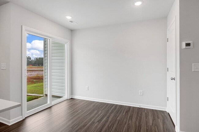 Building Photo - Location Location; 3 BR, 2.5 BA home