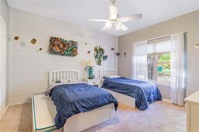 Building Photo - 355 Beachside Dr