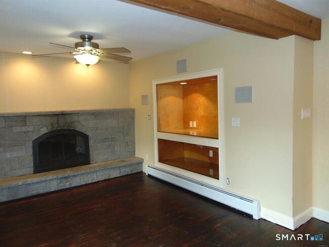 Building Photo - 446 Fall Mountain Rd
