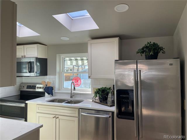 Building Photo - 1171 S University Blvd