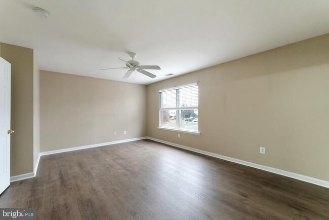 Building Photo - 43792 Sunset Terrace