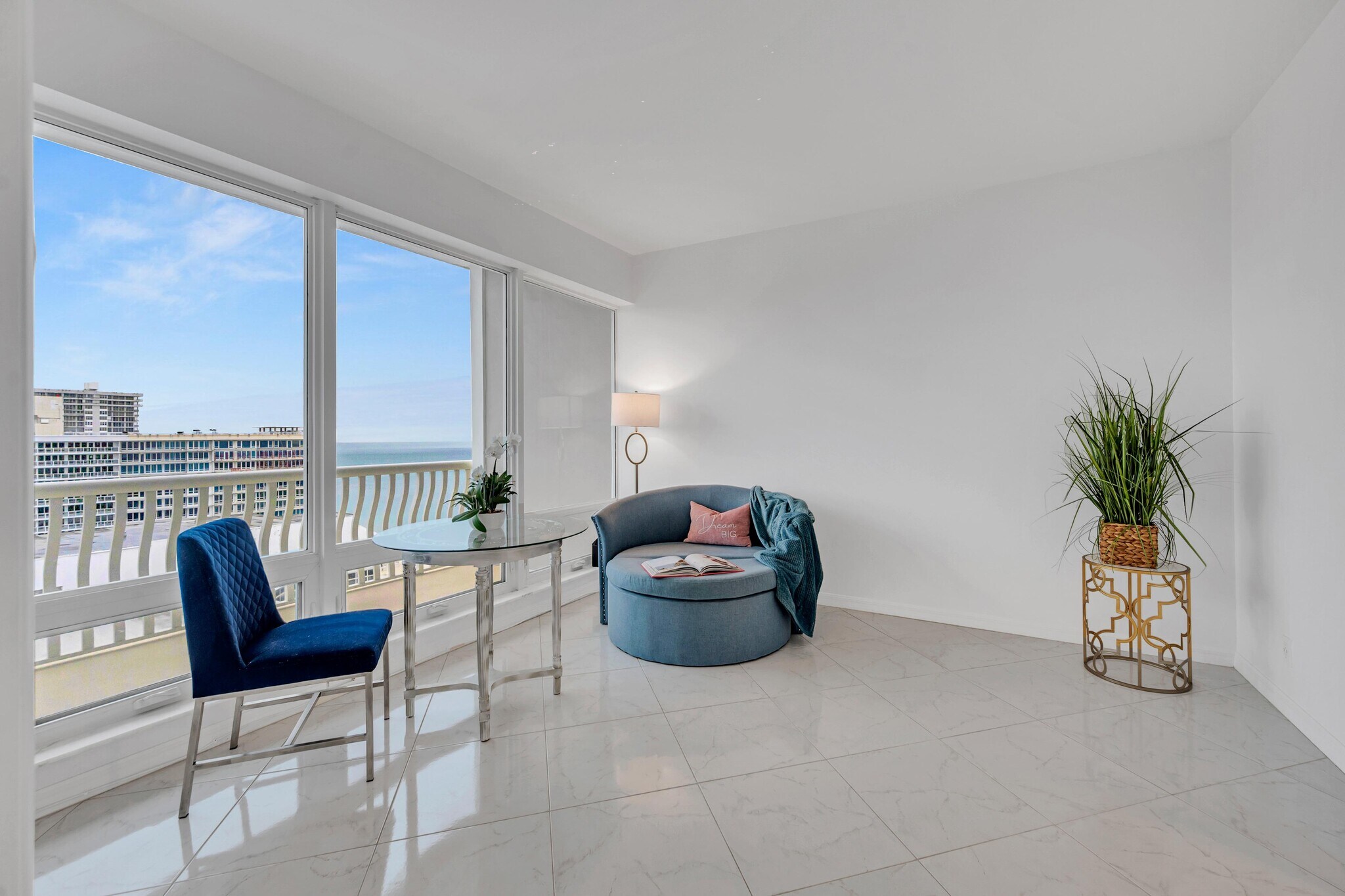 Building Photo - 4020 Galt Ocean Dr