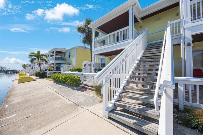 Building Photo - 5092 Beach Dr SE
