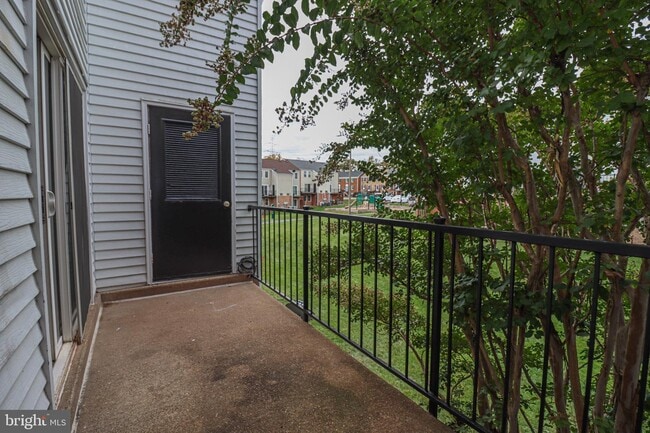 Building Photo - 1045 Brixton Ct