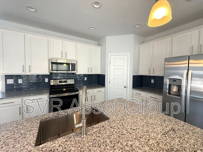 Building Photo - 2970 College St