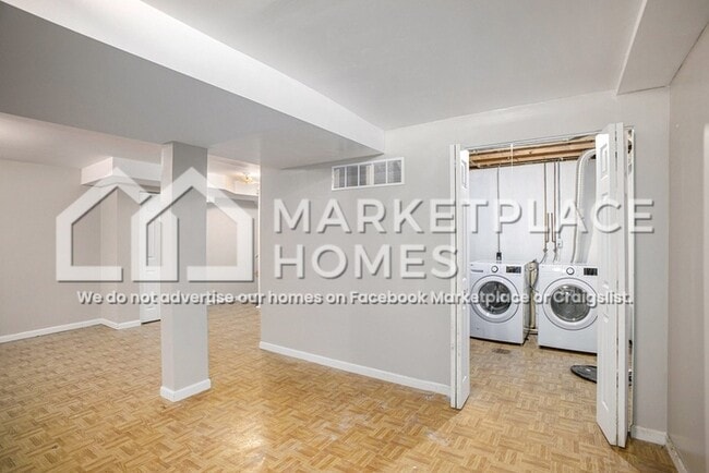Building Photo - 2341 Graystone Dr