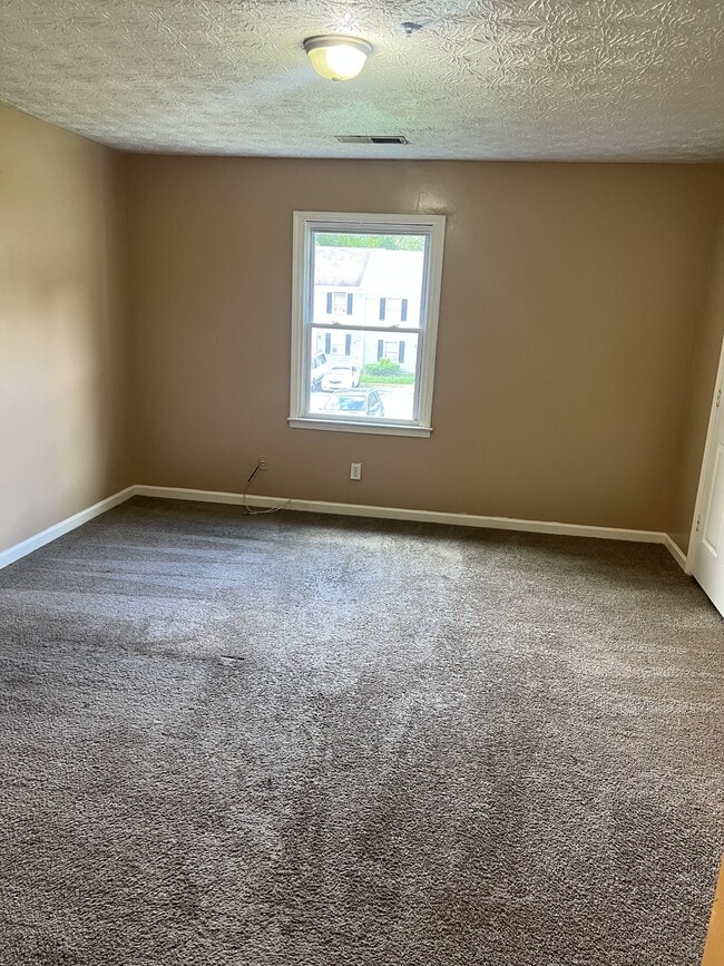 Building Photo - 2625 Evans Mill Dr