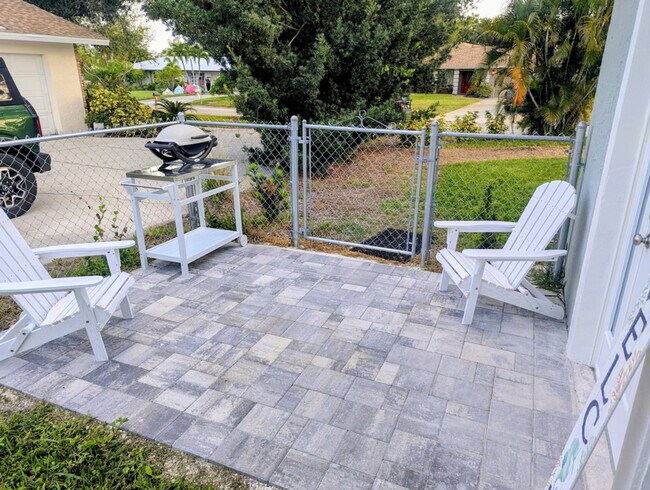 Building Photo - 7611 19th Ave NW