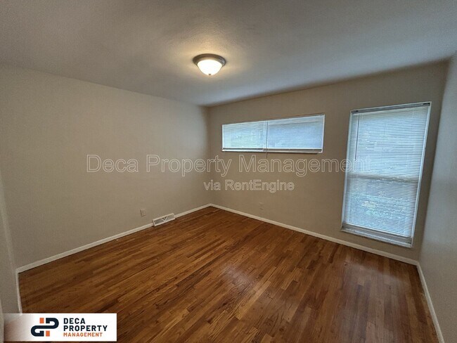 Building Photo - 440 Eichelberger St