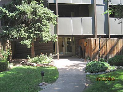 Building Photo - 2227 Canyon Blvd