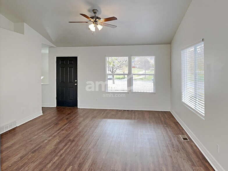 Building Photo - 3877 Chilton Rd