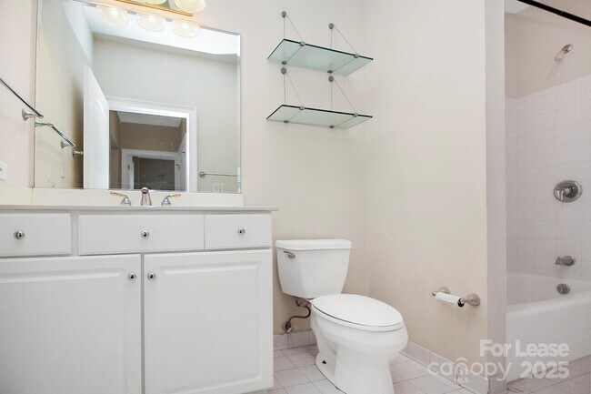 Building Photo - 400 N Church St