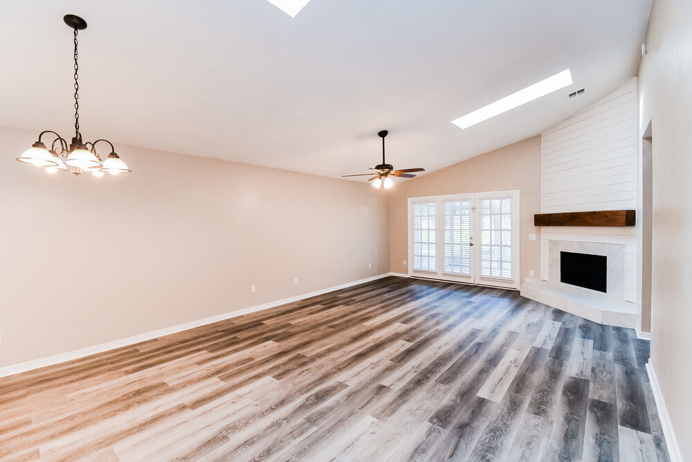 Building Photo - 4357 Lake Woodbourne Dr S