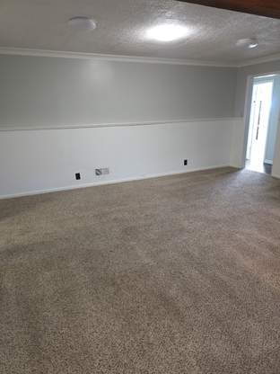 Building Photo - "Spacious 3-Bedroom Gem with 2300 Sq Ft in...