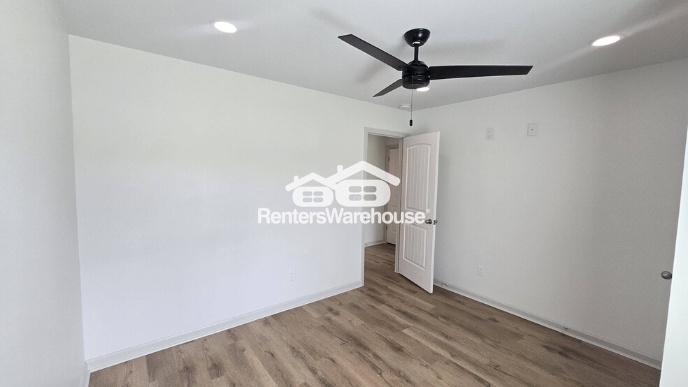 Building Photo - 796 Grenier Terrace NE