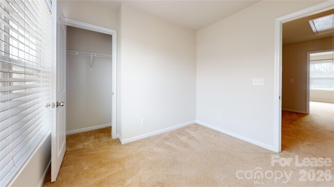 Building Photo - 6430 Revolutionary Trail