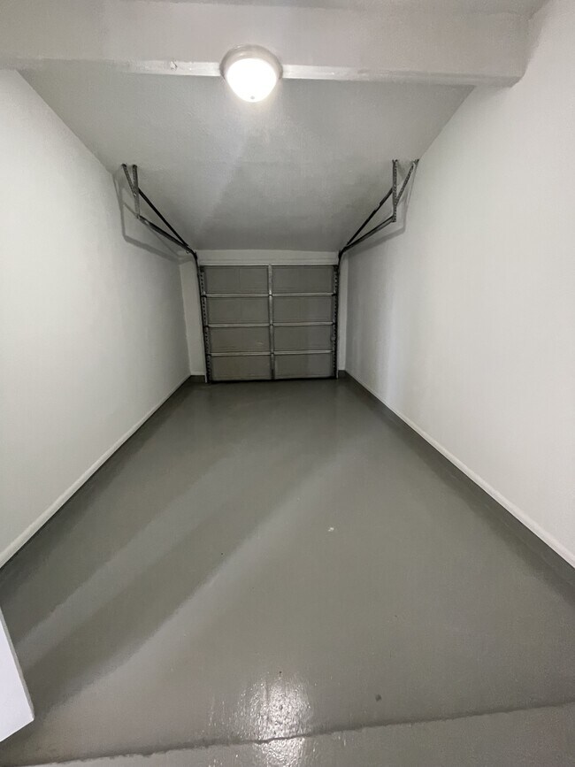 Building Photo - 312 Graphite Dr