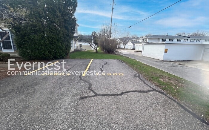 Building Photo - 7390 Fox Mill Rd