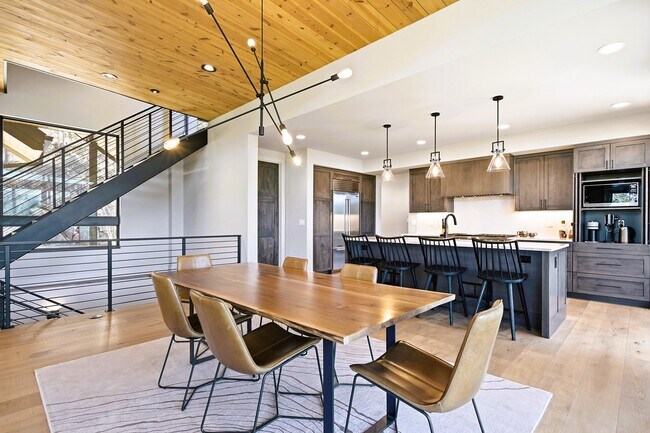 Building Photo - 4475 Forest Trail