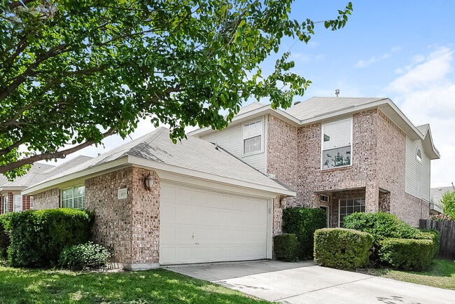 Building Photo - 5029 Lodgepole Ln