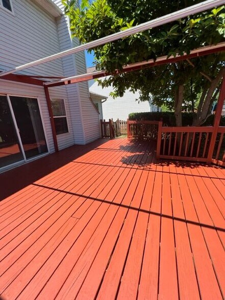 Building Photo - 2800 Pheasant Field Dr