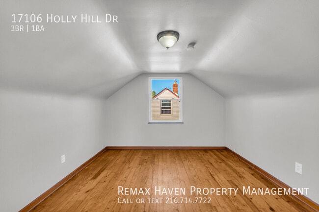 Building Photo - 17106 Holly Hill Dr