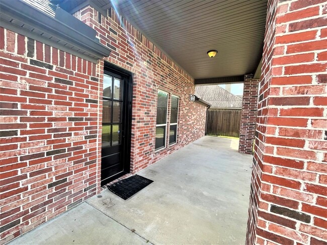 Building Photo - 3699 Canyon Ln