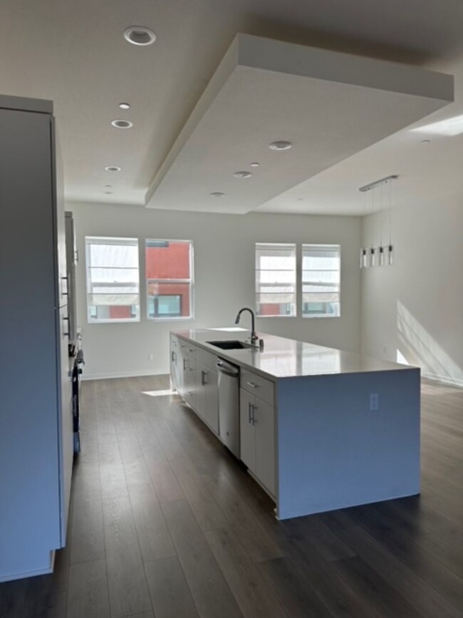Building Photo - New Construction Town Home in Brea