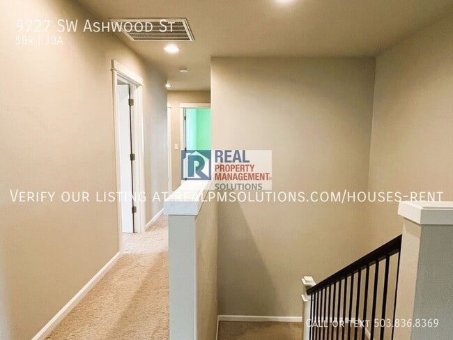Building Photo - 9727 SW Ashwood St