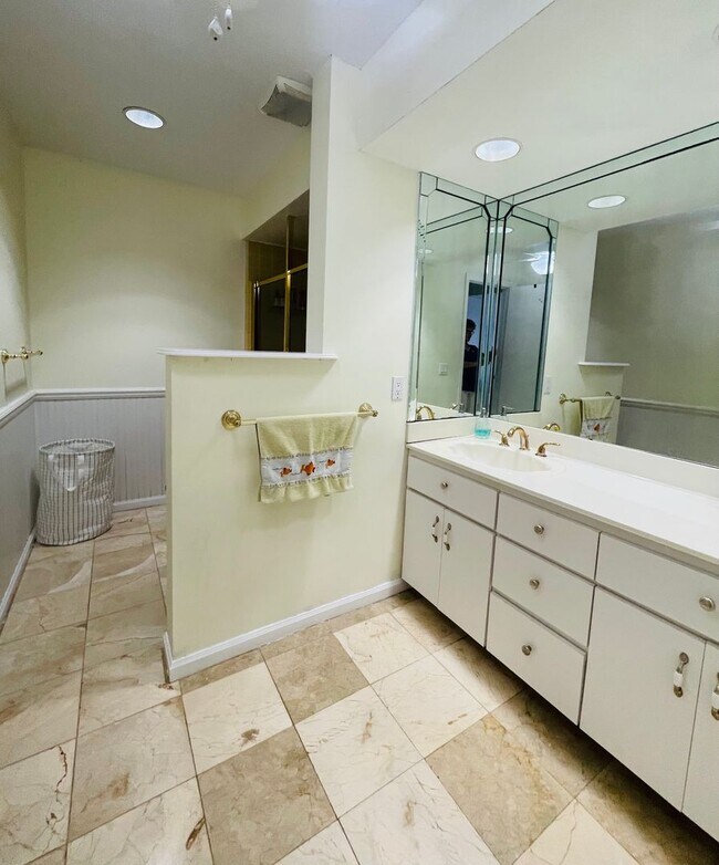 Building Photo - **CURRENTLY OFF MARKET**