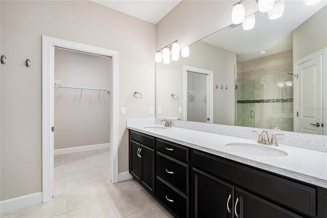 Building Photo - 10413 Highland Park Pl