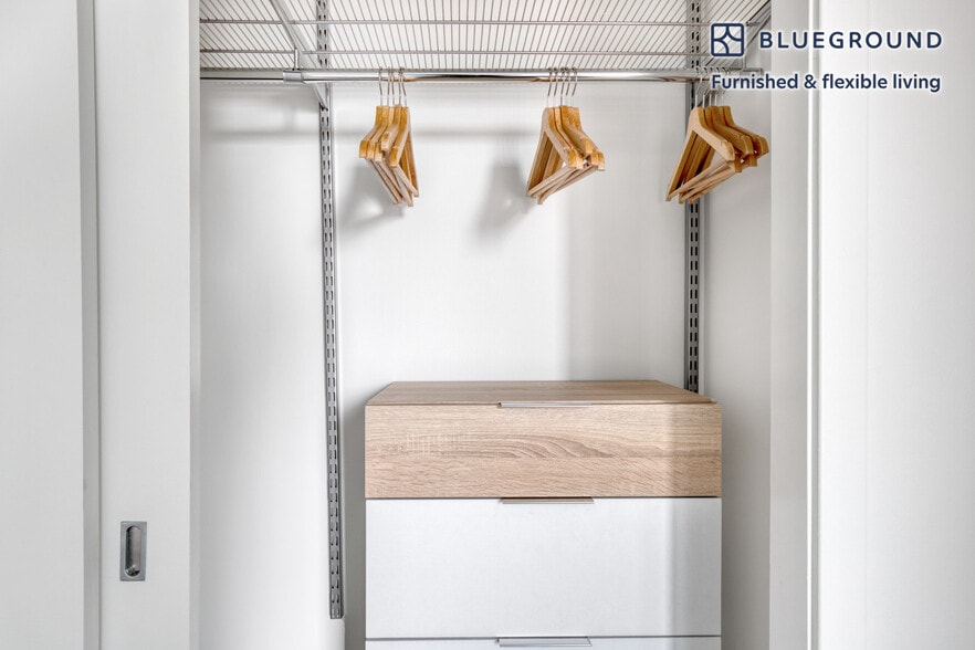 Building Photo - 1350 Boylston St