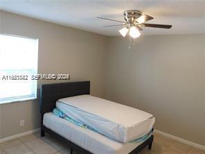 Building Photo - 3760 Coral Springs Dr