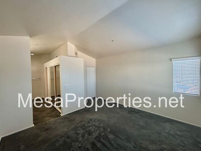 Building Photo - 7680 Sun Petal Ct