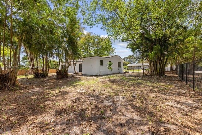 Building Photo - 14171 SW 37th Ct