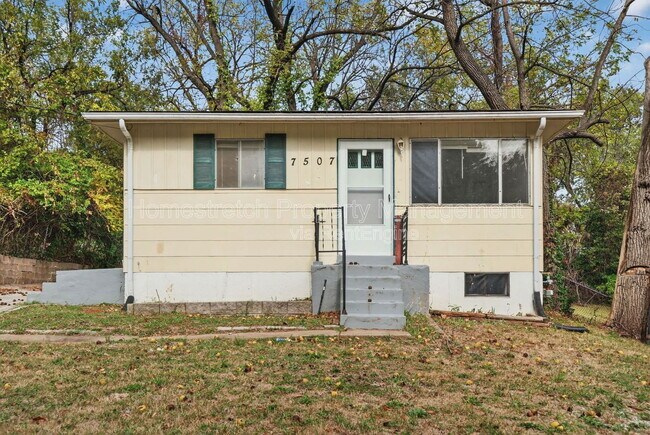 Primary Photo - 7507 Blanding Dr