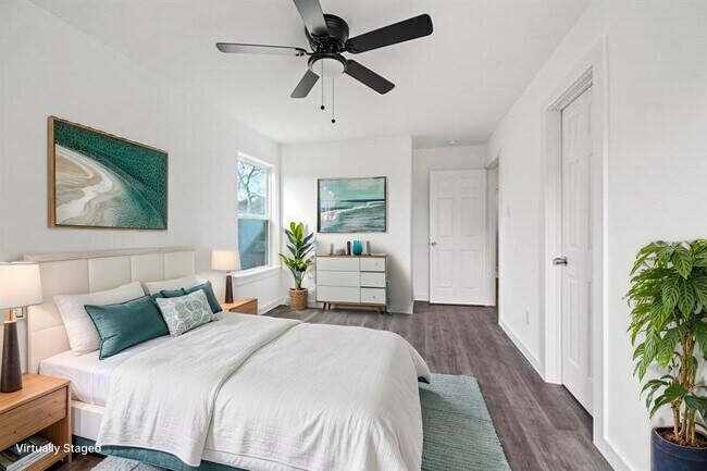 Building Photo - 9531 Everglade Dr