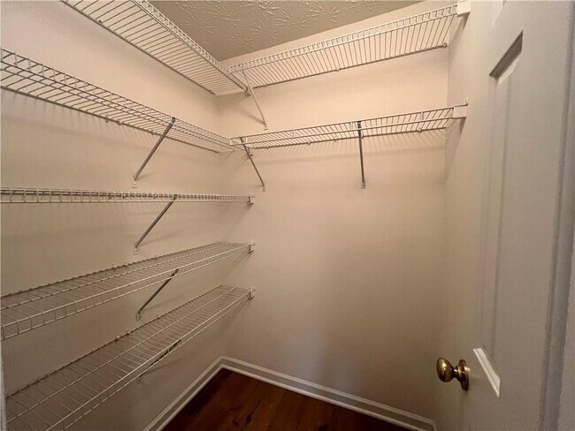 Building Photo - 3780 Crescent Walk Ln NE