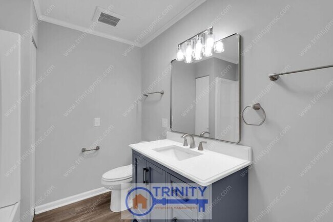 Building Photo - Coming Soon! Newly updated and spacious!