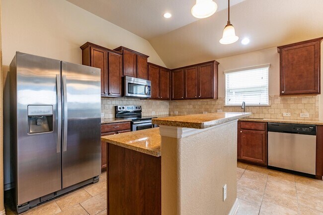 Building Photo - 118 Wallin Farms Dr