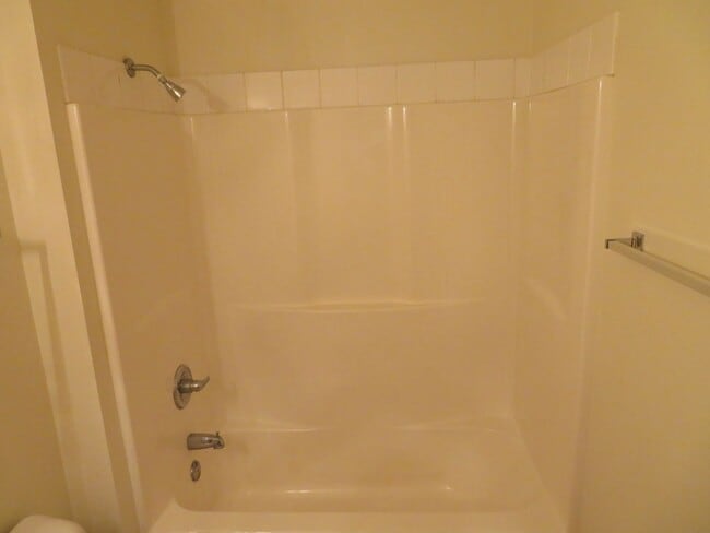 Building Photo - Raco 130/134 Nordic