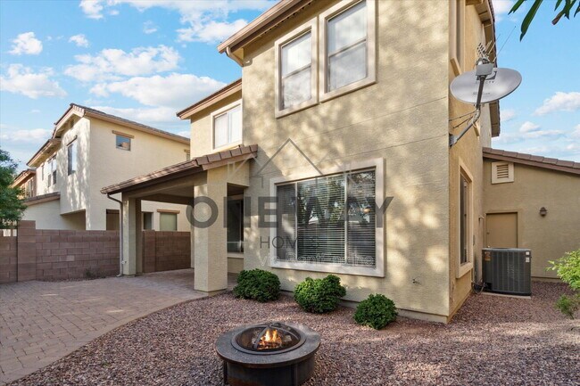 Building Photo - 18815 E Swan Dr