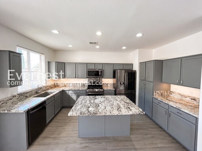 Building Photo - 10771 Vemoa Dr