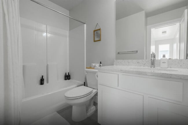 Building Photo - 1024 W 400 S