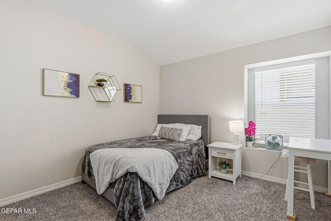 Building Photo - 261 Penbridge Pl