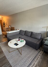 Building Photo - 814 11th Ave SE