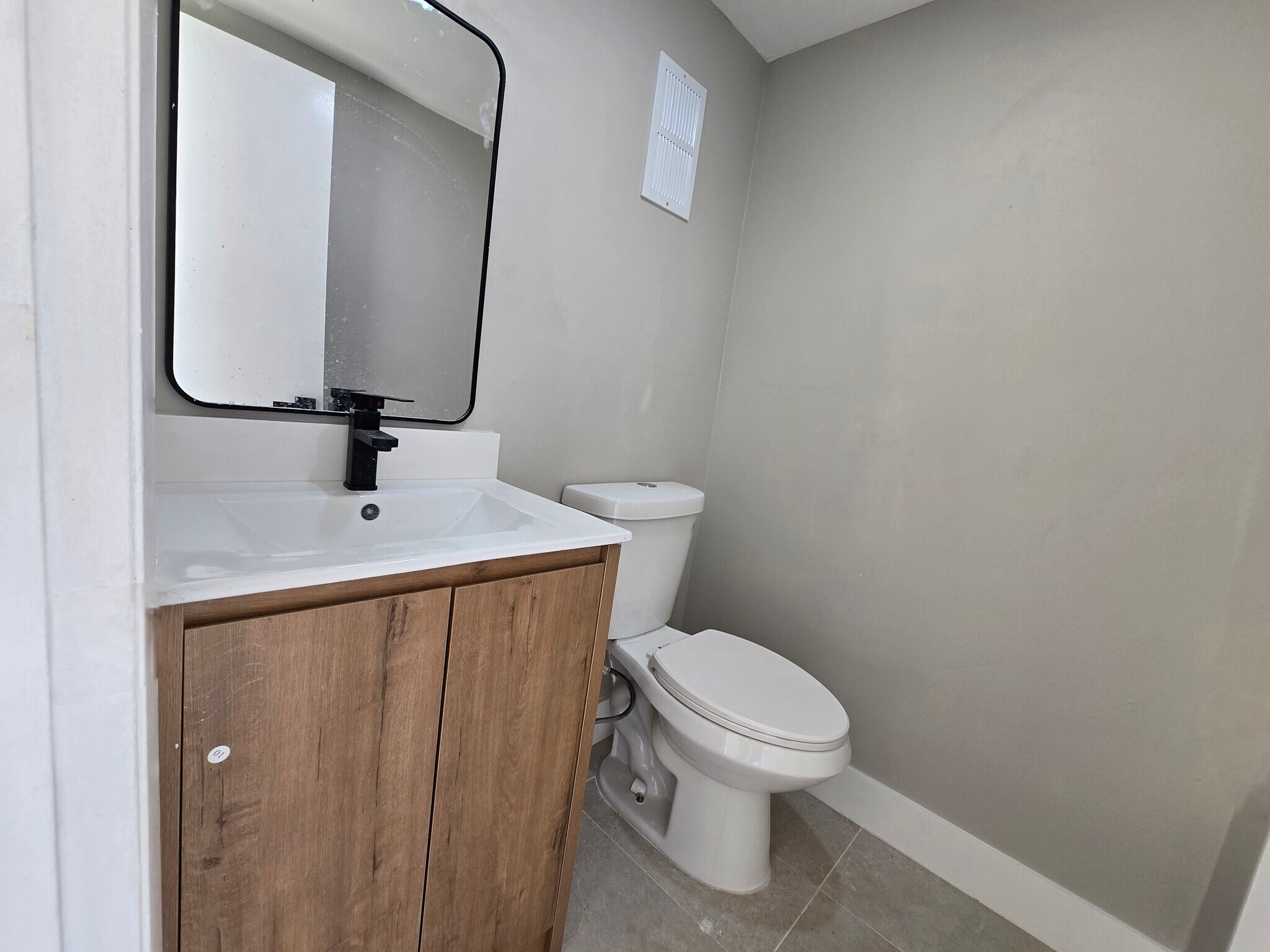 Building Photo - 17120 SW 94th Ave